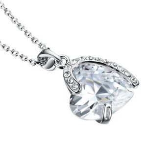 Elegant Silver Heart Pendant Necklace